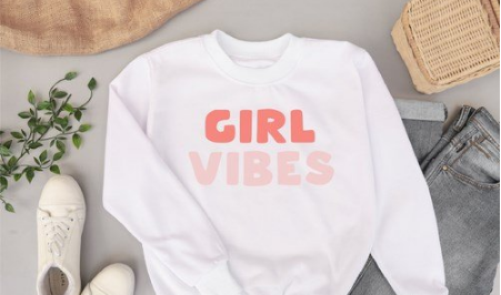 White Beach - Quirky Handwritting Font