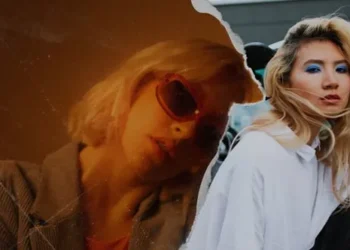 Paper Cut Transitions dr